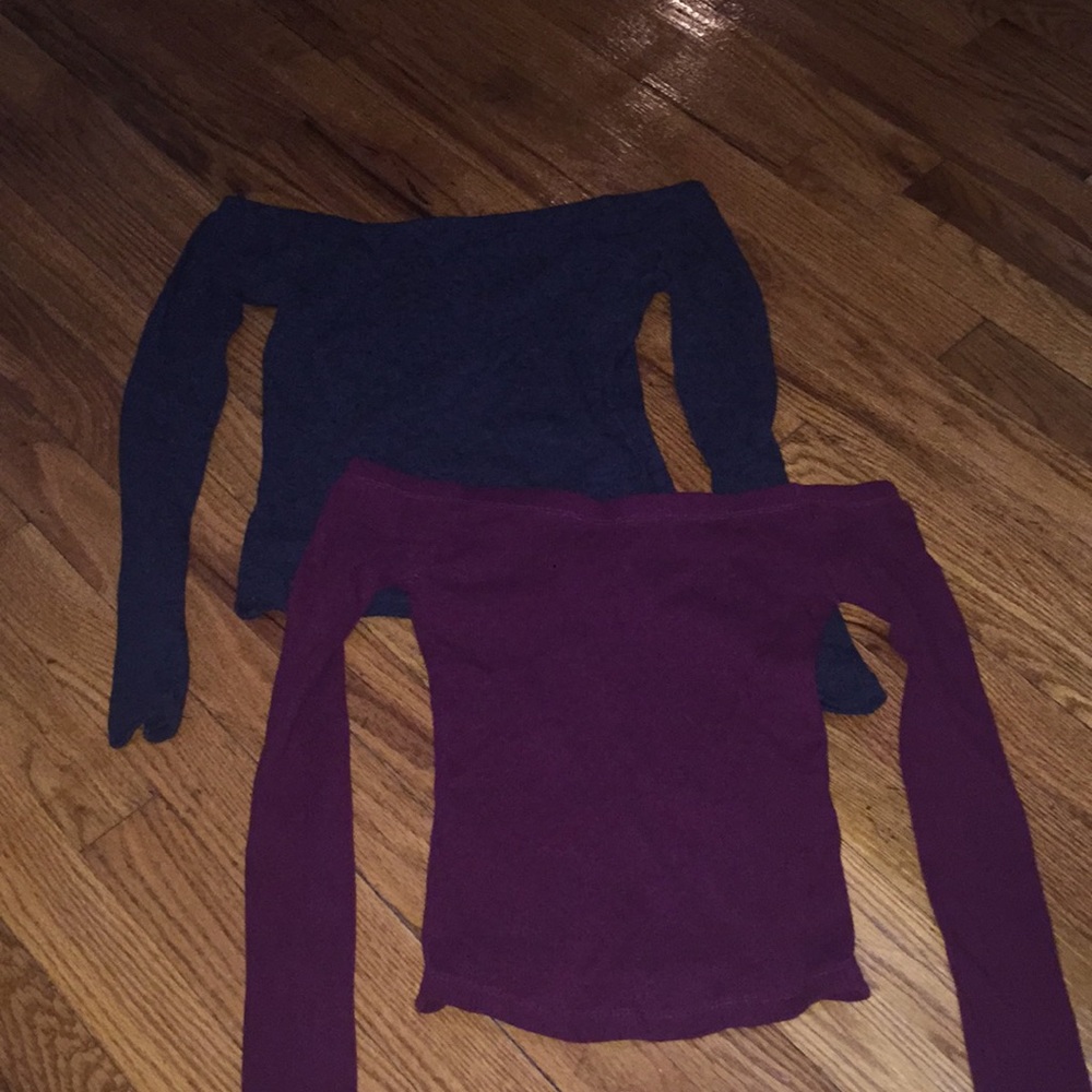 Ribbed off the shoulder long sleeve